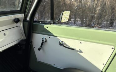 Ford-Bronco-1974-Boxwood-green-Black-34