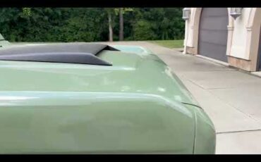 Ford-Bronco-1974-Boxwood-green-Black