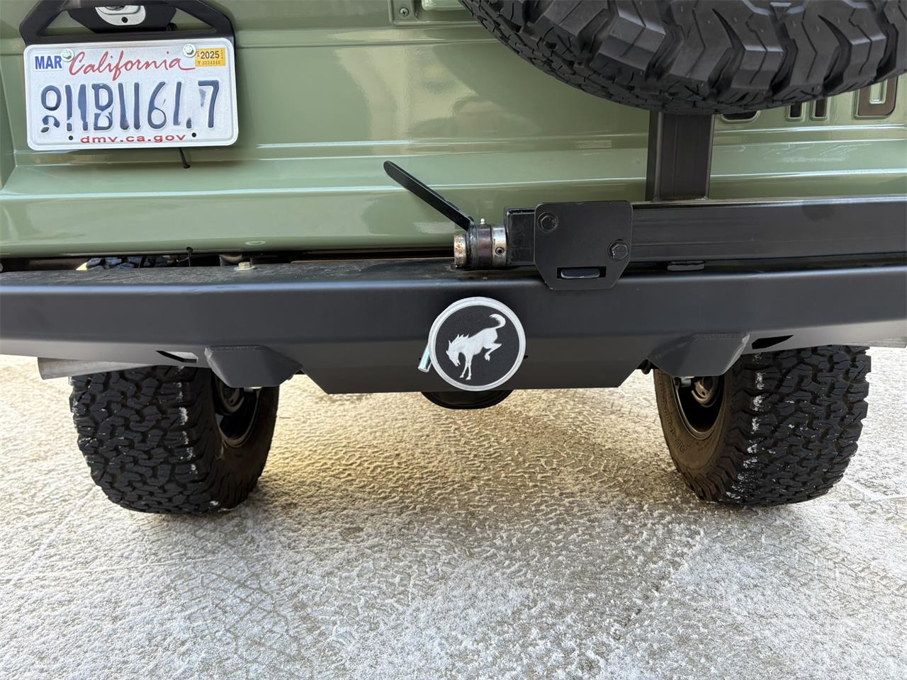 Ford-Bronco-1974-Boxwood-green-Black-44