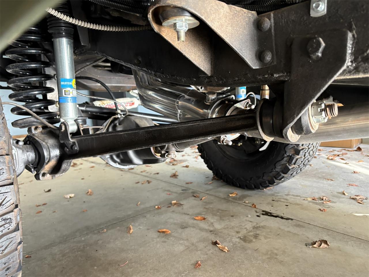 Ford-Bronco-1974-Boxwood-green-Black-47