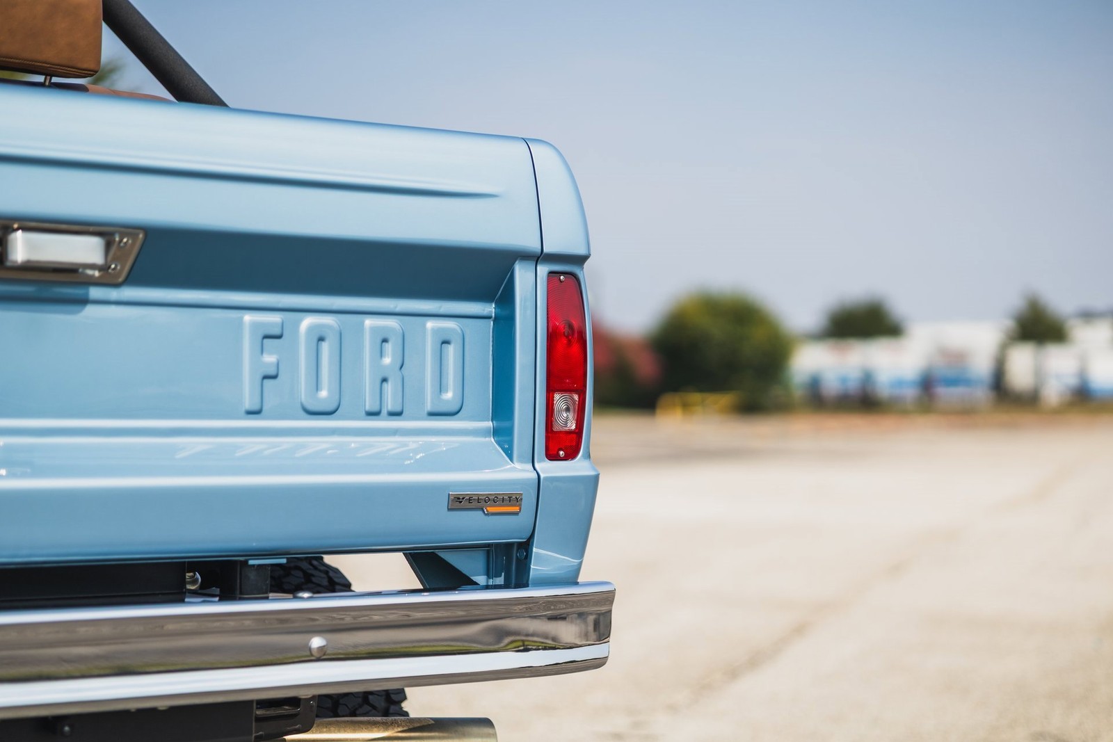 Ford-Bronco-1974-SUV-17