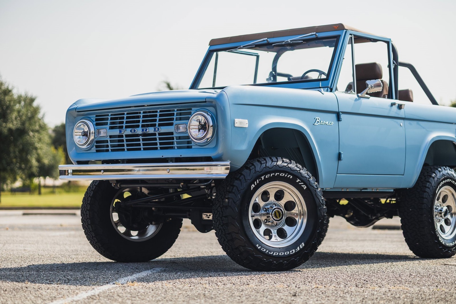 Ford-Bronco-1974-SUV-2