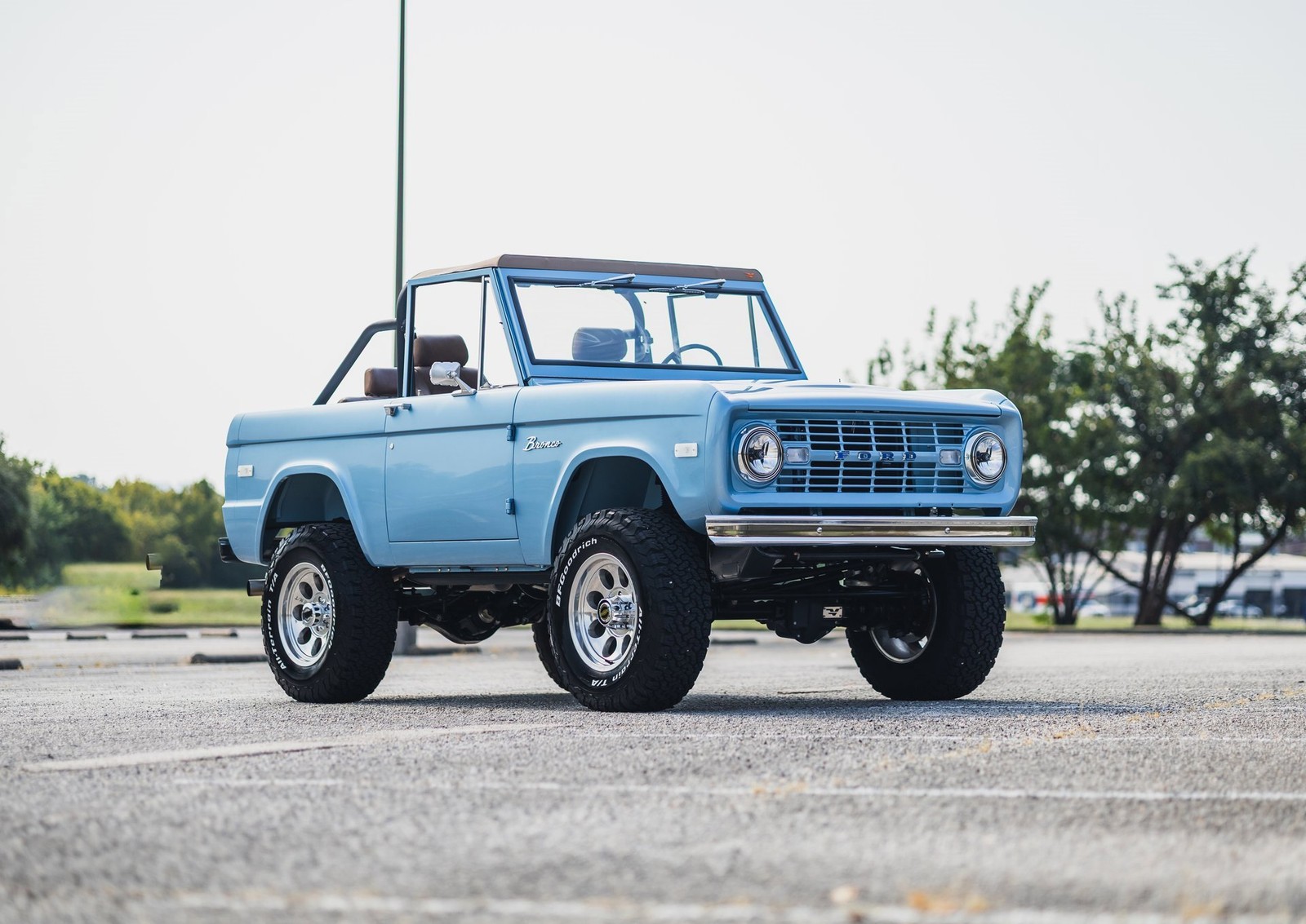 Ford-Bronco-1974-SUV-24