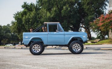 Ford-Bronco-1974-SUV-25