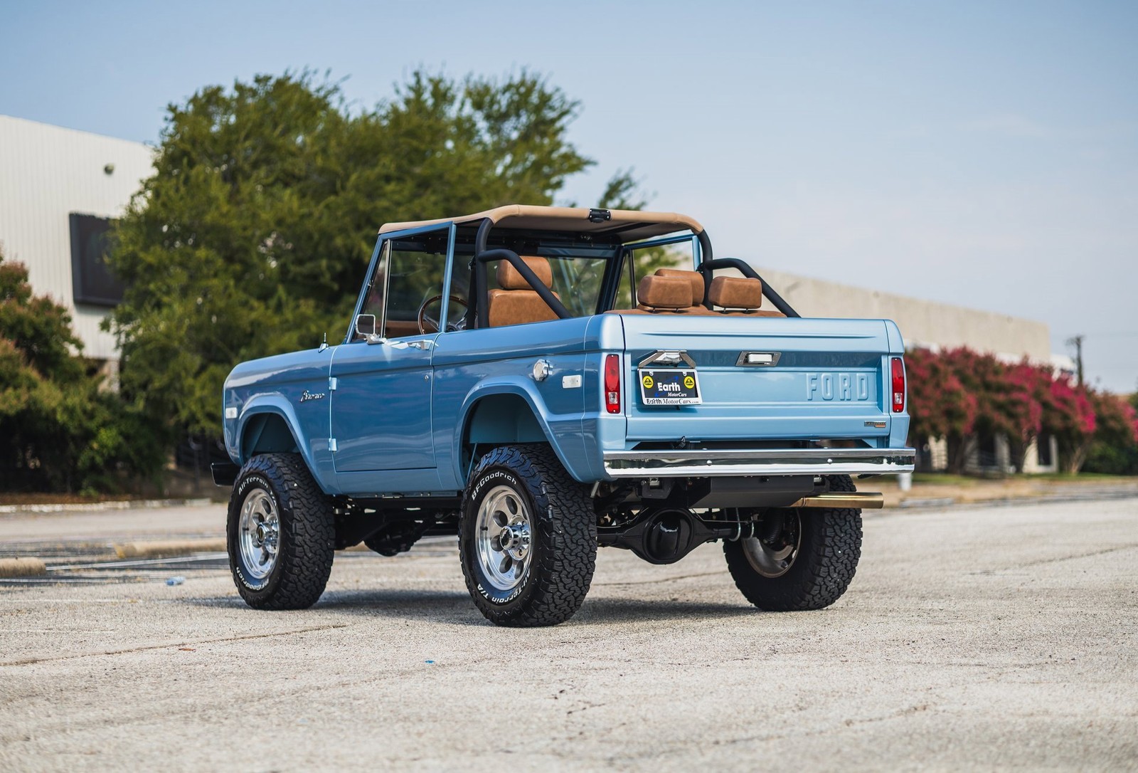 Ford-Bronco-1974-SUV-26