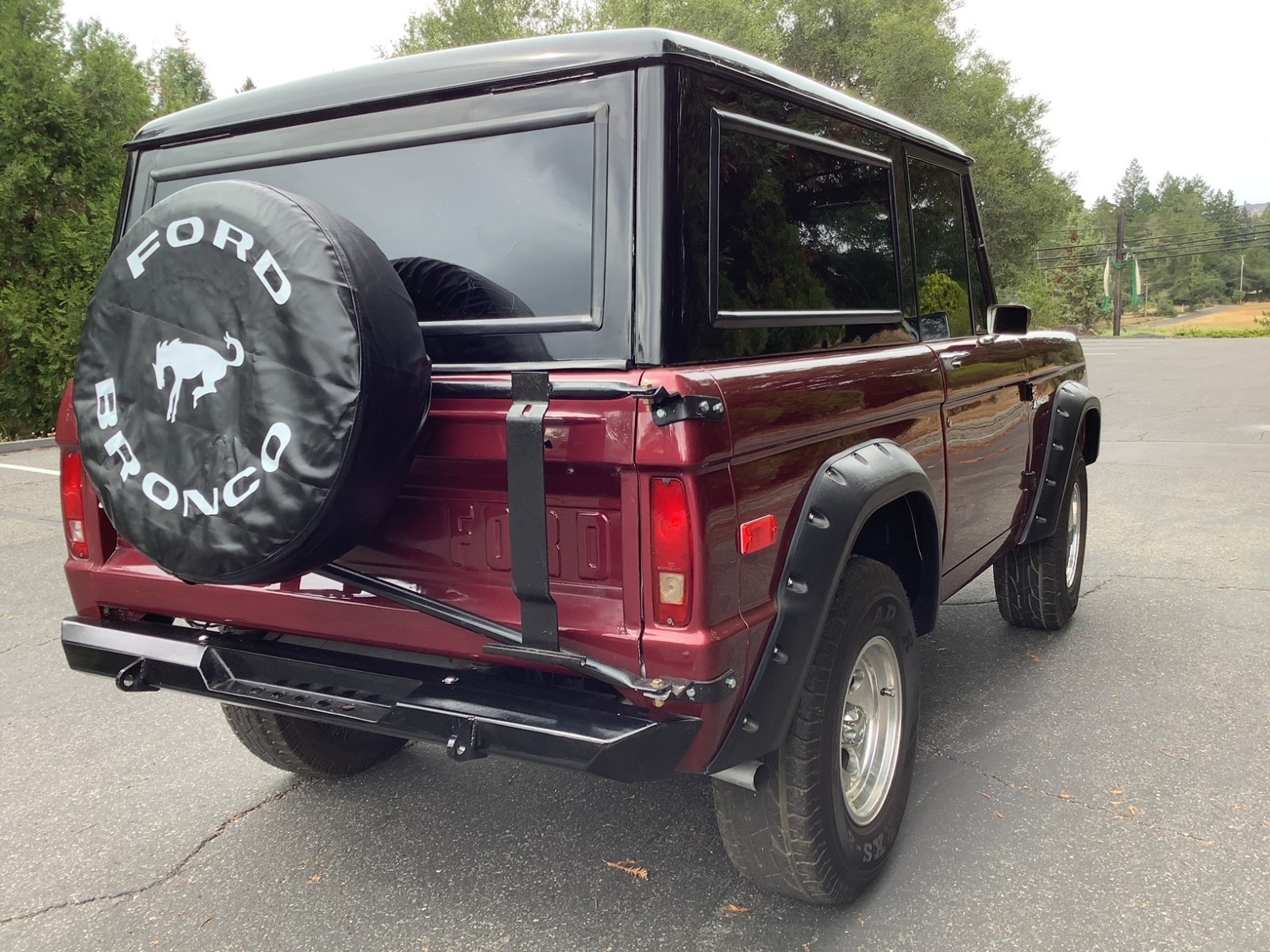 Ford-Bronco-1974-SUV-5