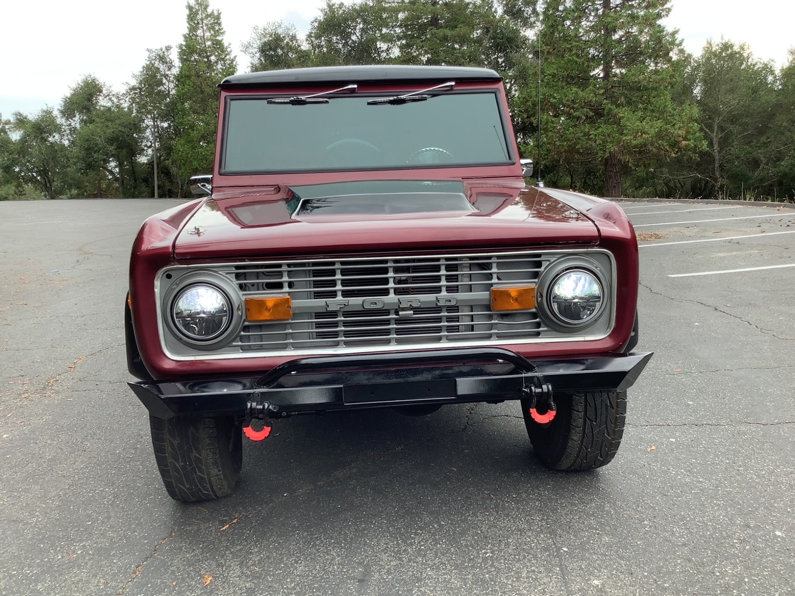 Ford-Bronco-1974-SUV-8