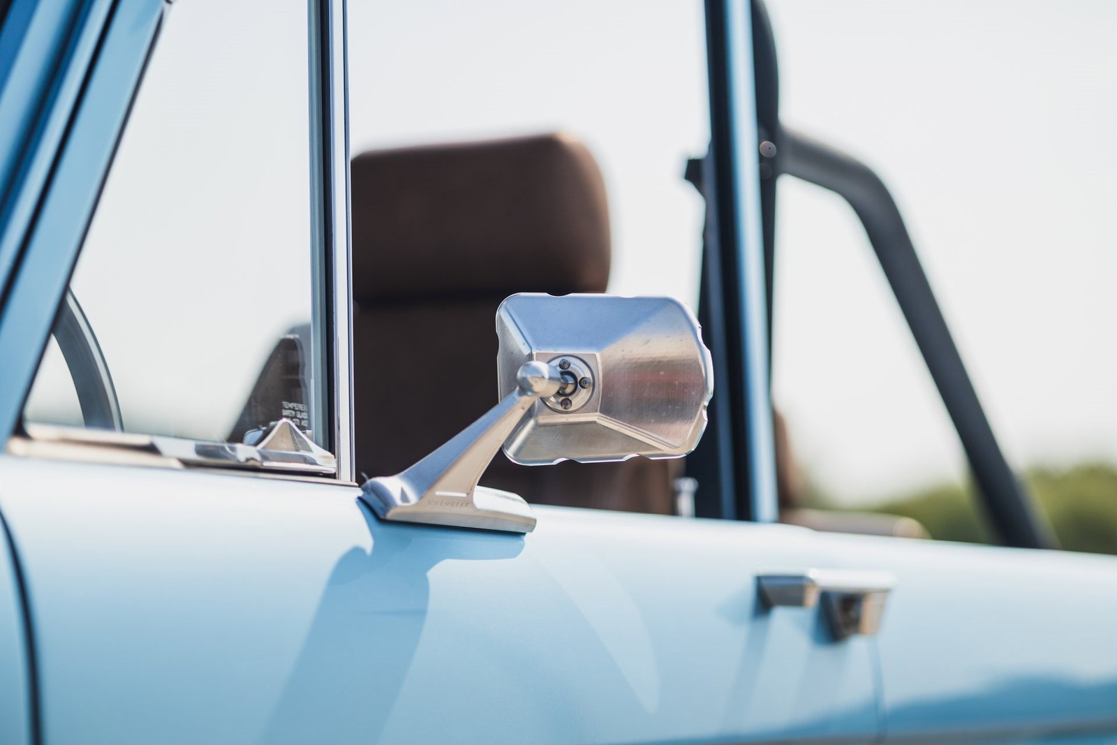 Ford-Bronco-1974-SUV-8