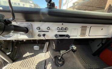 Ford-Bronco-1975-18