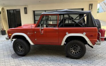 Ford-Bronco-1975-3