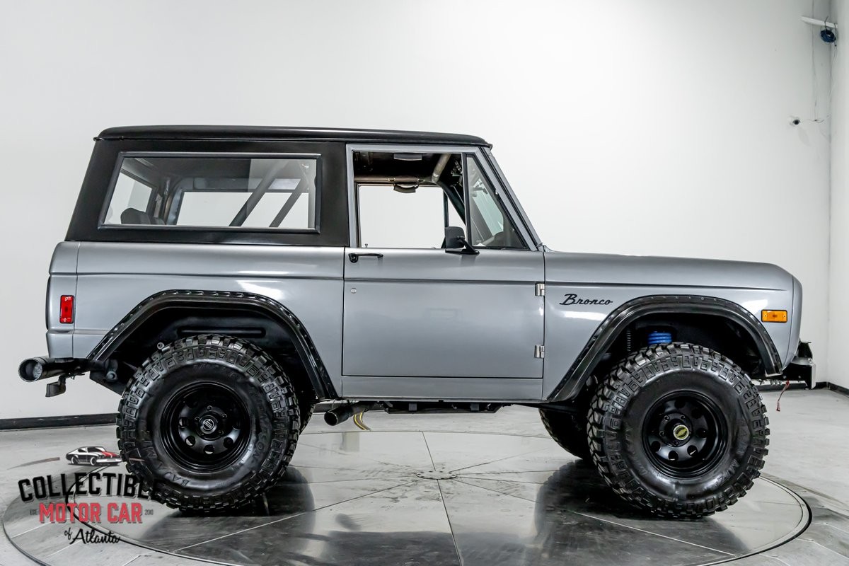 Ford-Bronco-1977-SUV-16