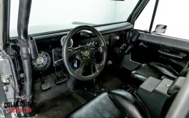 Ford-Bronco-1977-SUV-2