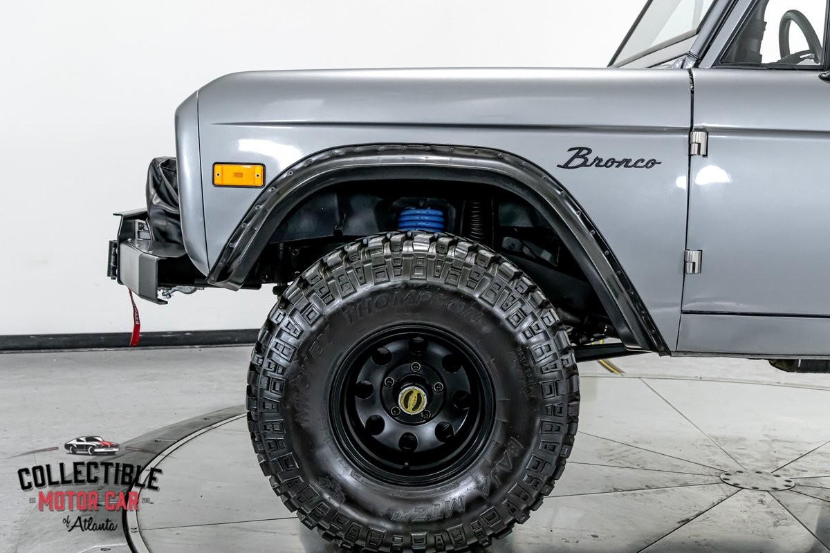 Ford-Bronco-1977-SUV-28