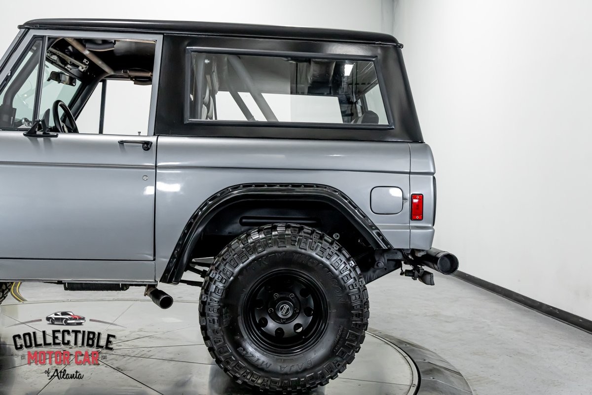 Ford-Bronco-1977-SUV-30