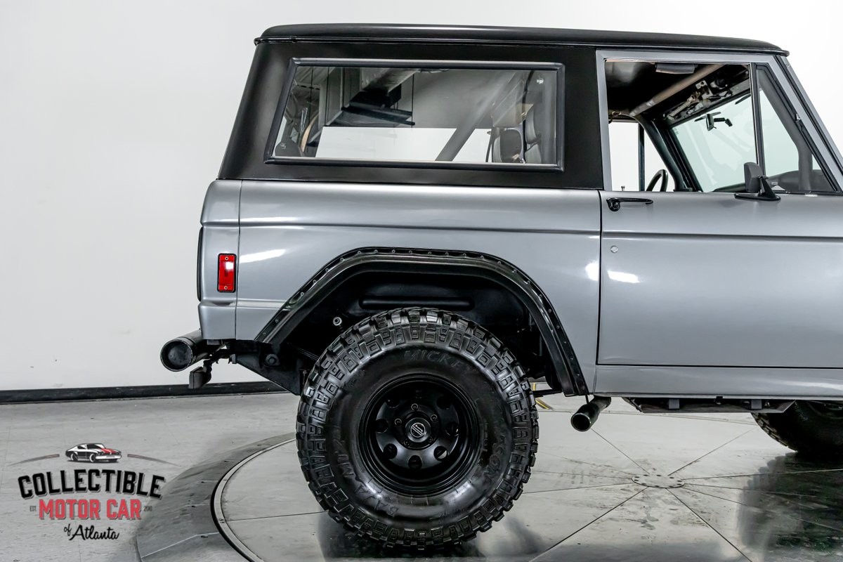 Ford-Bronco-1977-SUV-31