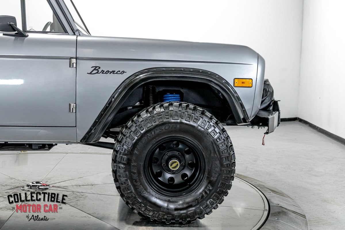 Ford-Bronco-1977-SUV-33