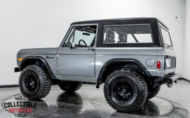 Ford-Bronco-1977-SUV-9