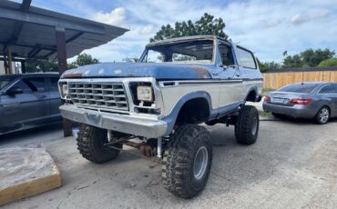 Ford-Bronco-1978-SUV-1