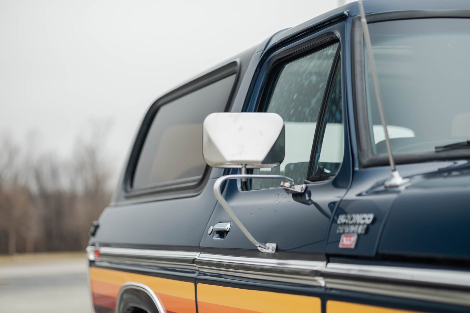 Ford-Bronco-1978-SUV-30