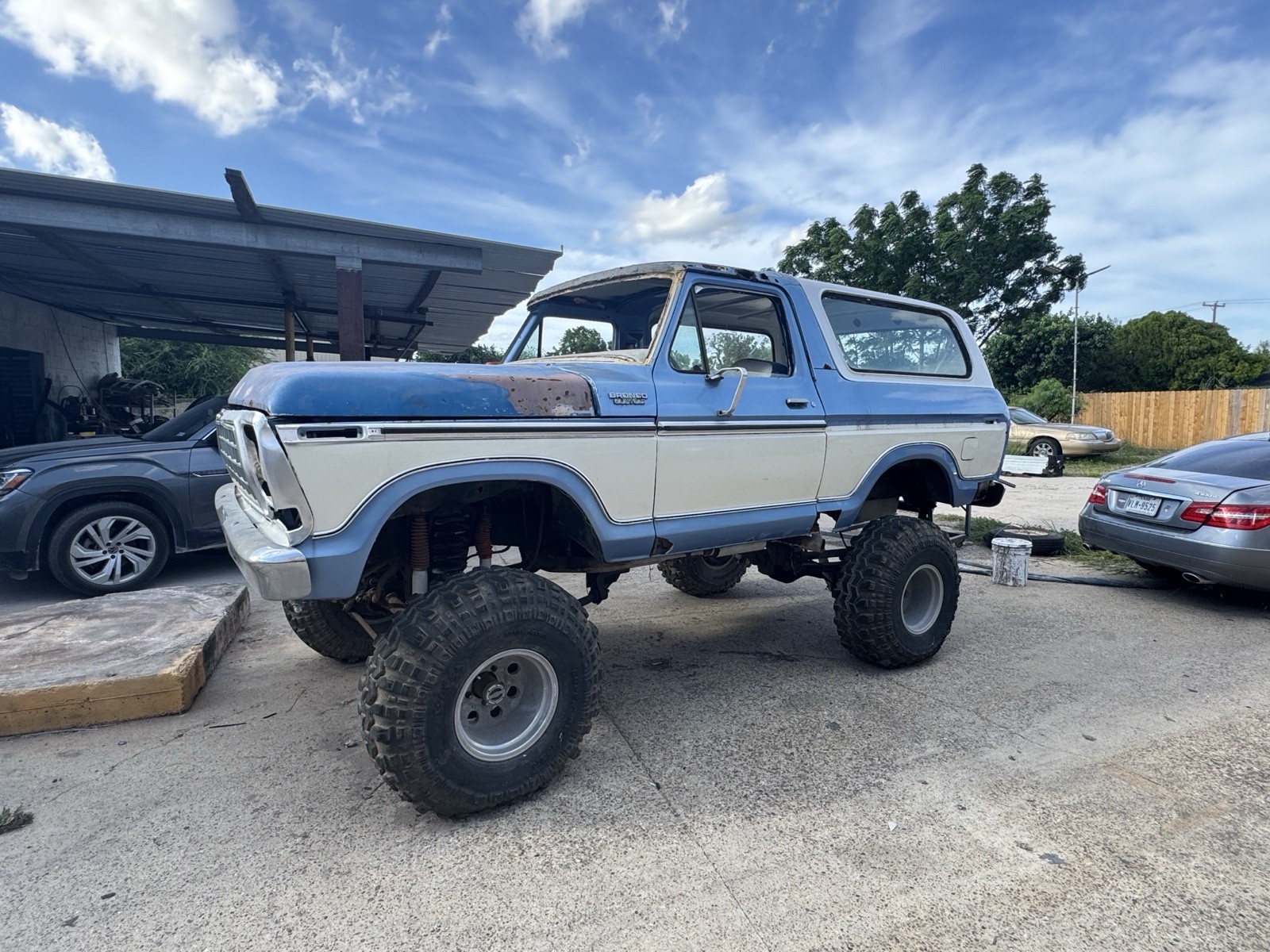 Ford-Bronco-1978-SUV