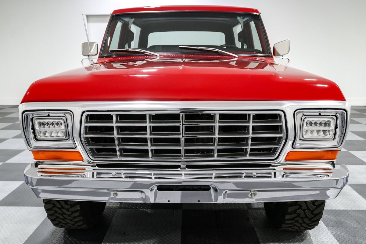 Ford-Bronco-1979-SUV-1