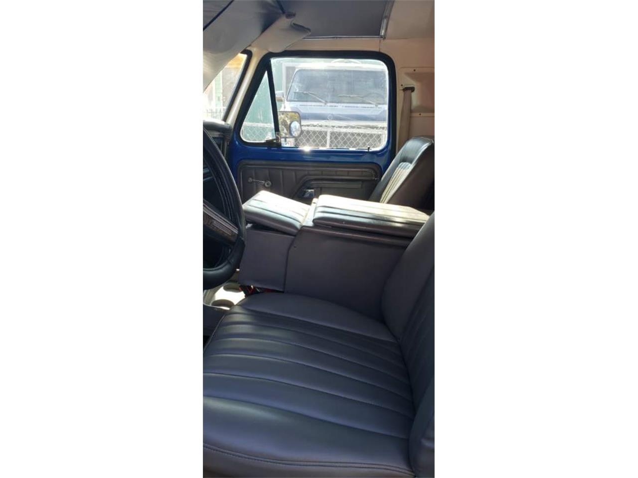 Ford-Bronco-1979-Two-tone-bluewhite-Gray-10