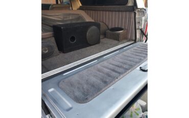 Ford-Bronco-1979-Two-tone-bluewhite-Gray-21