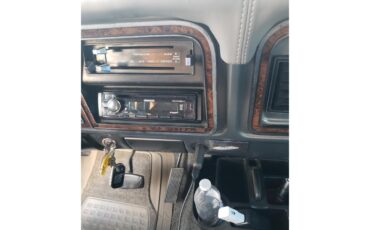 Ford-Bronco-1979-Two-tone-bluewhite-Gray-23