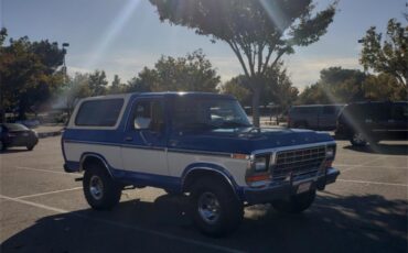 Ford-Bronco-1979-Two-tone-bluewhite-Gray-5