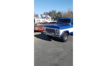 Ford-Bronco-1979-Two-tone-bluewhite-Gray-6