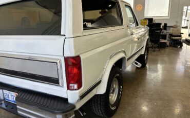 Ford-Bronco-1981-SUV-19