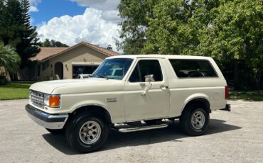 Ford-Bronco-1990-SUV-11