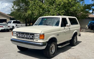 Ford-Bronco-1990-SUV-12