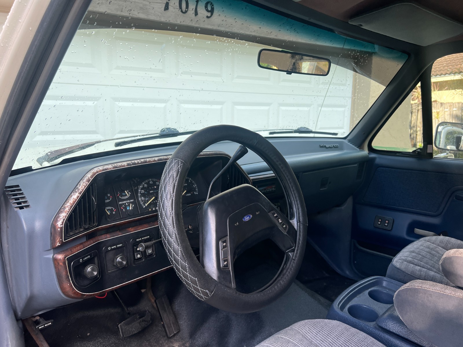 Ford-Bronco-1990-SUV-19