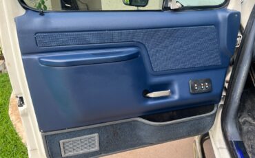 Ford-Bronco-1990-SUV-20