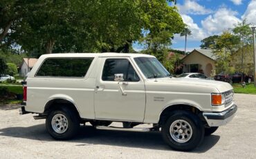 Ford-Bronco-1990-SUV-3