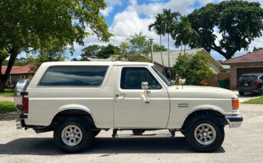 Ford-Bronco-1990-SUV-4