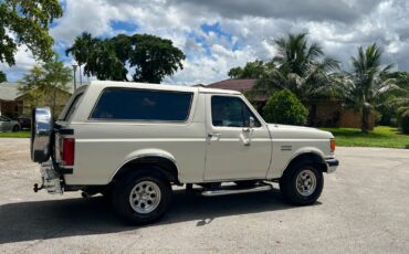 Ford-Bronco-1990-SUV-5