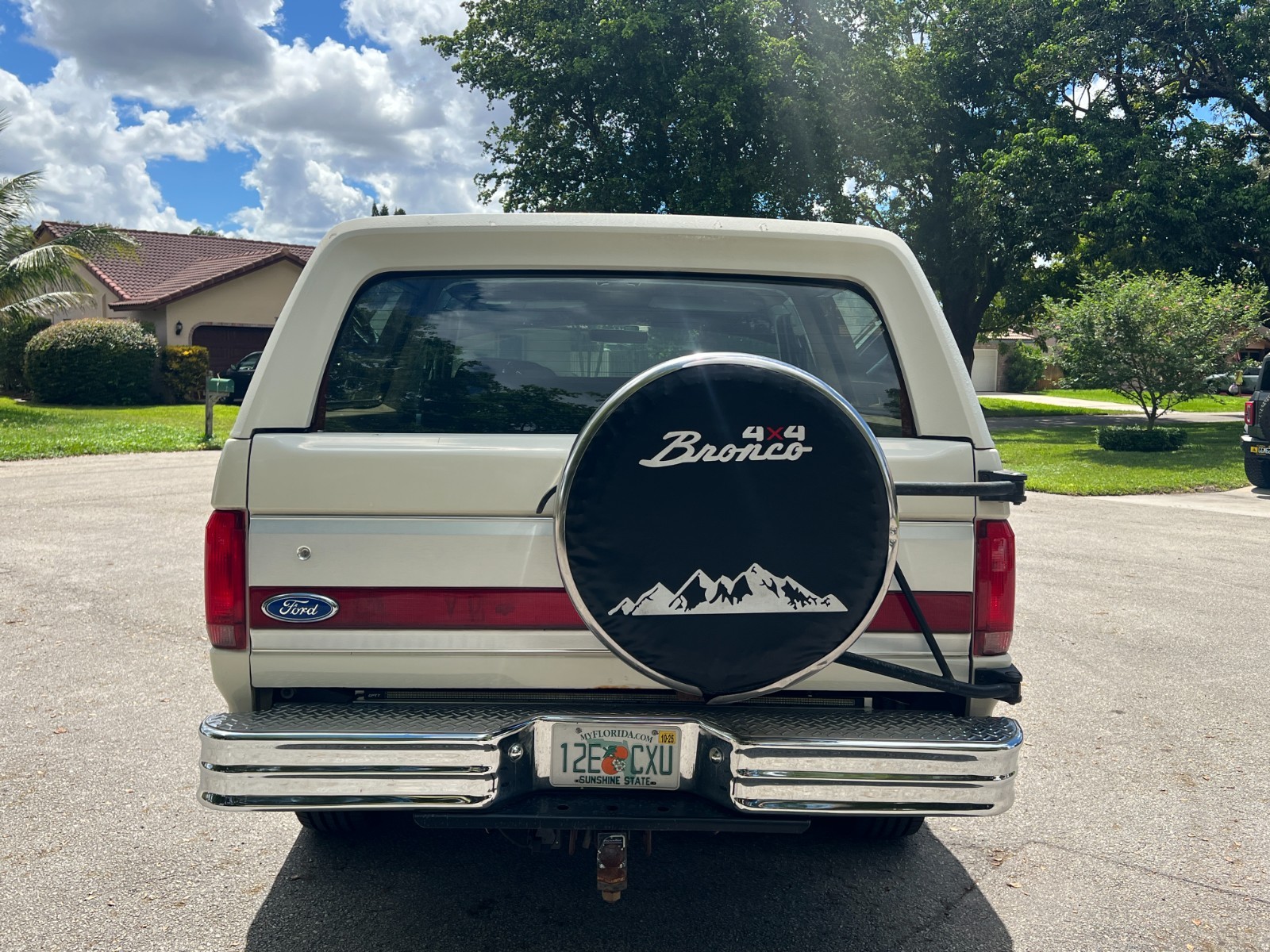 Ford-Bronco-1990-SUV-7