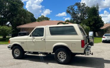 Ford-Bronco-1990-SUV-9