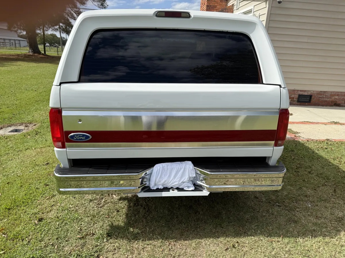 Ford-Bronco-1990-White-Gray-11