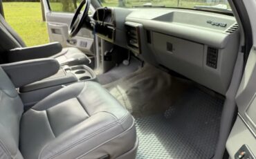 Ford-Bronco-1990-White-Gray-2