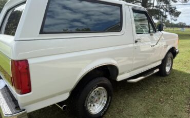 Ford-Bronco-1990-White-Gray-4