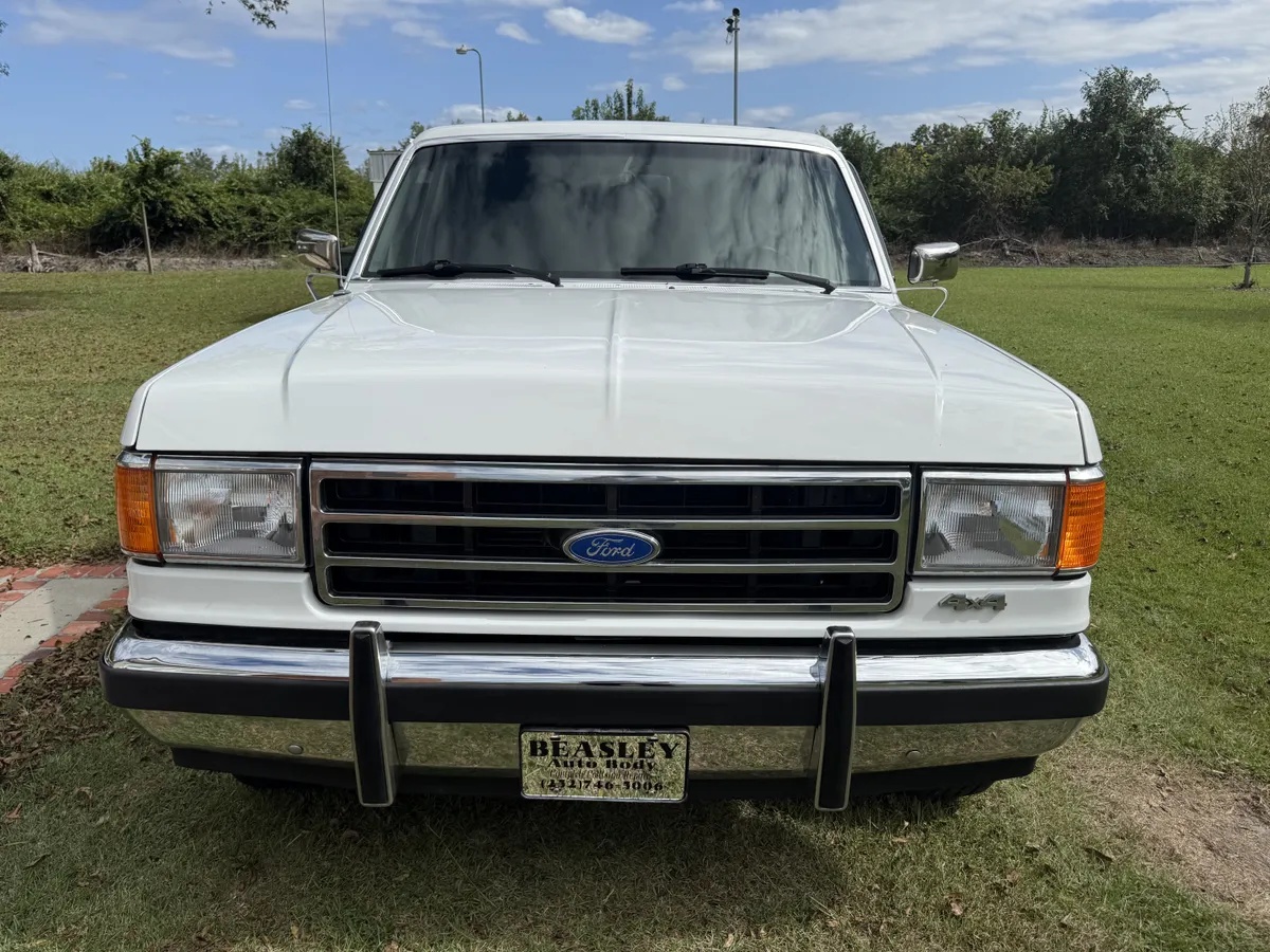 Ford-Bronco-1990-White-Gray-5