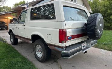 Ford-Bronco-1991-SUV-6