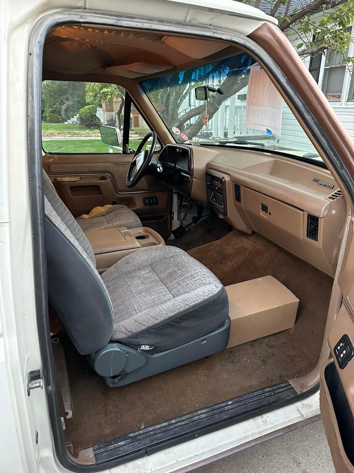 Ford-Bronco-1991-SUV-7