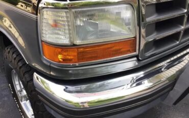 Ford-Bronco-1993-Black-Gray-3