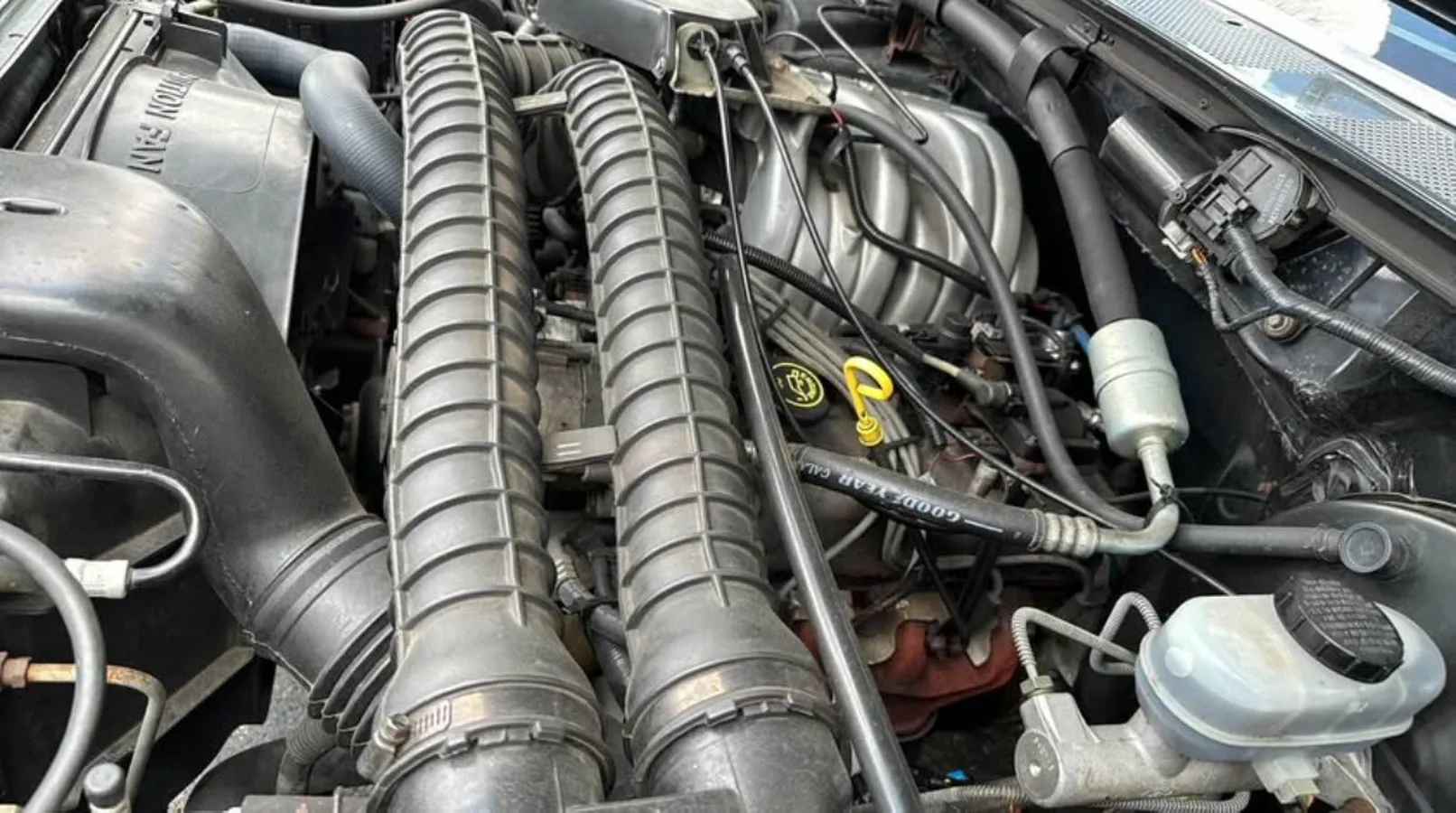 Ford-Bronco-1993-Black-Gray-8