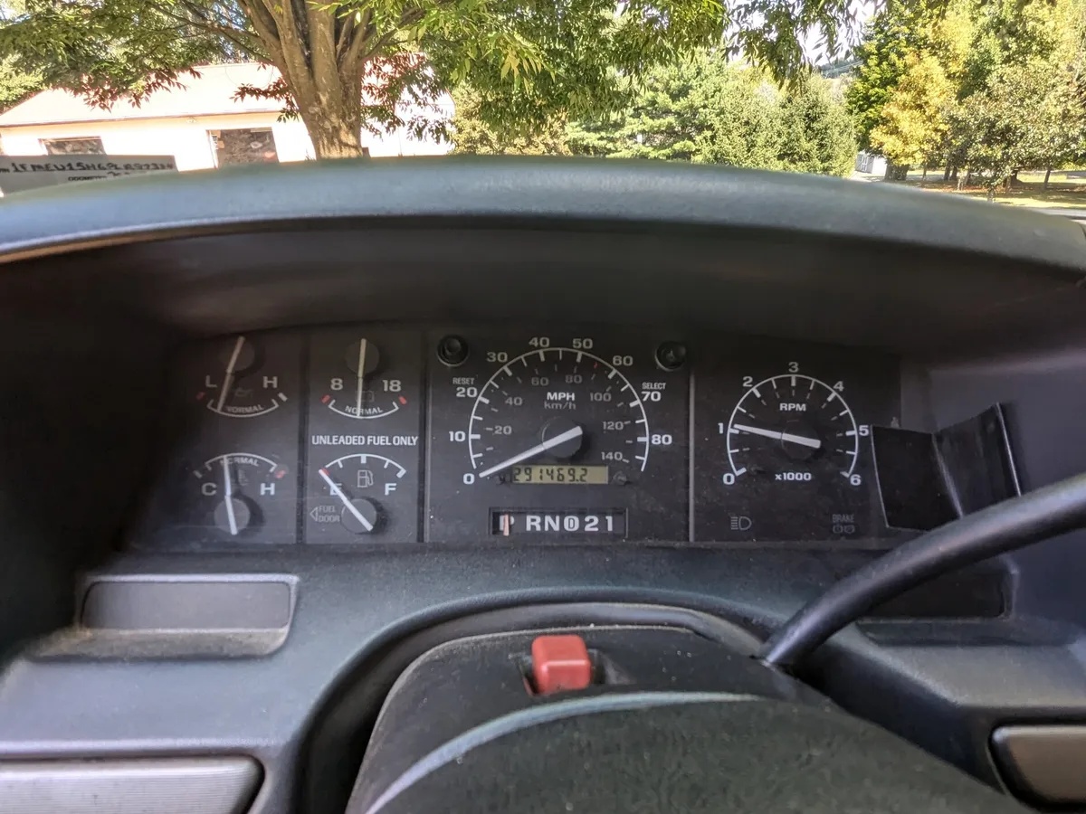 Ford-Bronco-1993-Red-Grey-10