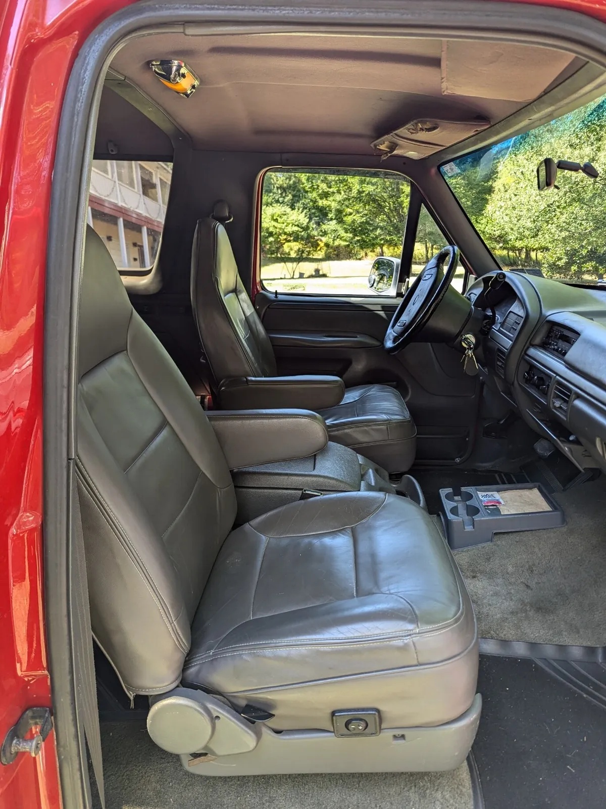 Ford-Bronco-1993-Red-Grey-11